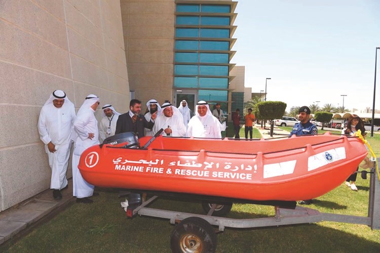 «الاتصالات و الملاحة» بـ «التطبيقي» نظم معرض المستقبل المهني السادس