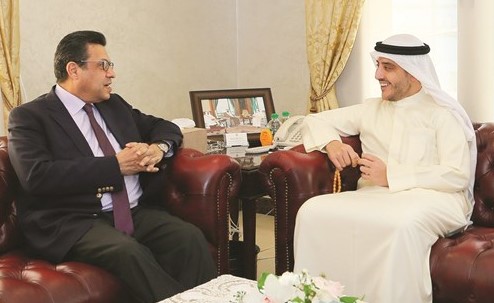  الشيخ د. أحمد ناصر المحمد خلال استقباله السفير المصري طارق القوني	﻿