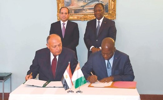 الرئيس عبد الفتاح السيسي ورئيس كوت ديفوار الحسن وتارا يشهدان التوقيع على عدد من مذكرات التفاهم ﻿