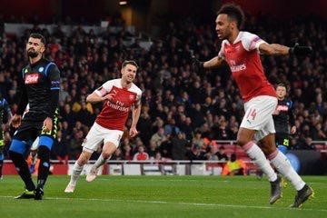 أرسنال يضرب نابولي بثنائية وحسم التأهل لنصف نهائي الدوري الاوروبي معلق بموقعة الاياب في سان باولو.. وفالنسيا يضرب فياريال بالثلاثة
