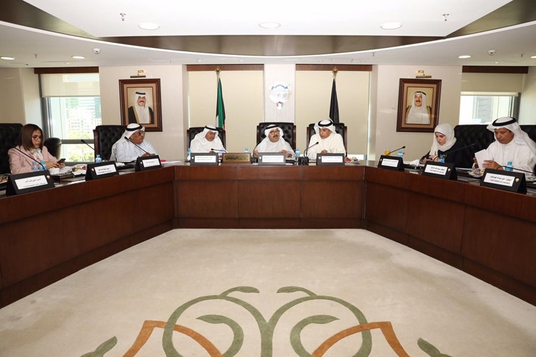 النائب الأول ووزير الدفاع يترأس الاجتماع السابع للمجلس الاعلى للتخطيط والتنمية