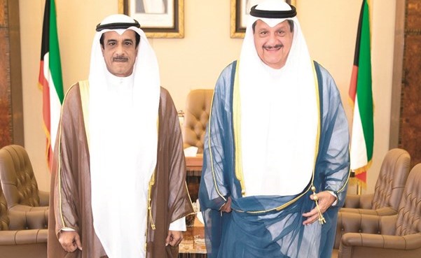عيسى الكندري مستقبلا رئيس مجلس نادي خيطان عبدالله العتيبي﻿