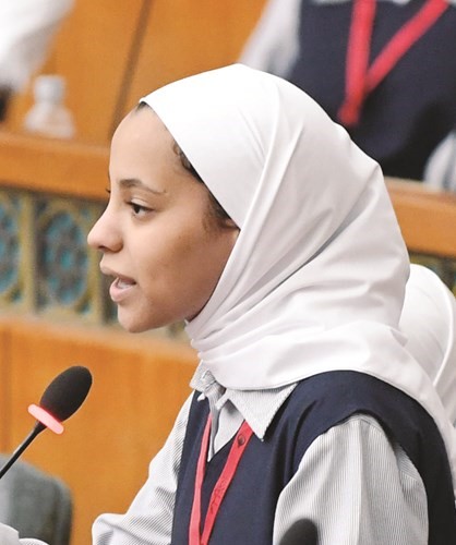 بالفيديو.. الغانم: برلمان الطالب منتدى ديموقراطي ومنصة للتعبير الحر