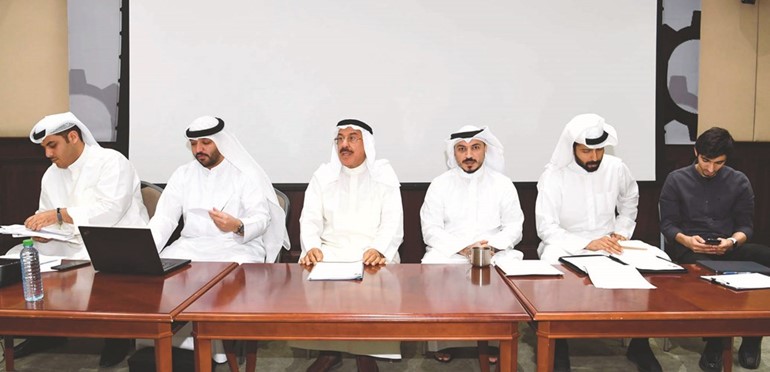 الرئيس التنفيذي محمود عبدالخالق النوري مترئسا الجمعية العمومية أمس ﻿