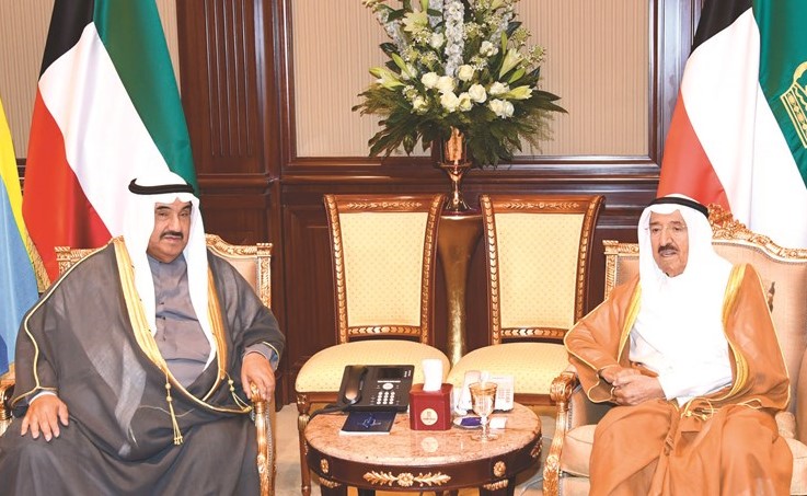 صاحب السمو الأمير الشيخ صباح الأحمد مستقبلا سمو الشيخ ناصر المحمد ﻿
