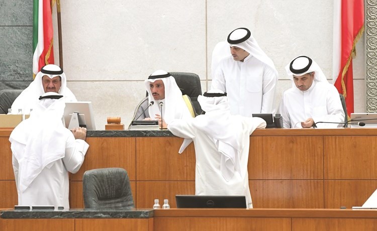 رئيس مجلس الأمة مرزوق الغانم ونائبه عيسى الكندري وأمين السر د.عودة الرويعي وأحمد الفضل ﻿