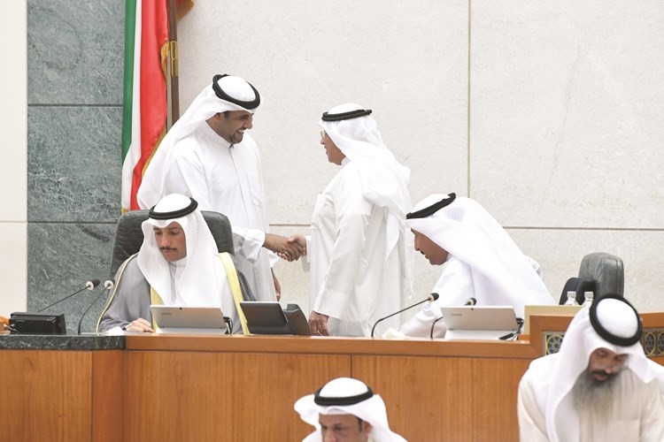 الرئيس الغانم وسعد الخنفور والشيخ خالد الجراح ويوسف الفضالة ﻿