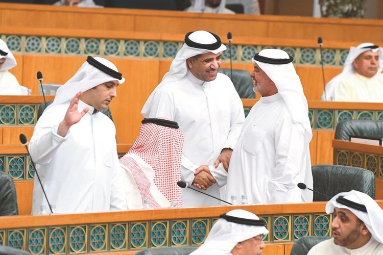 صالح عاشور ود.عودة الرويعي وأحمد الفضل وحمد الهرشاني﻿