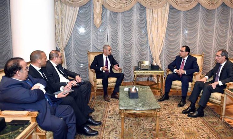 بدر الخرافي التقى رئيس الوزراء المصري: توسيع استثماراتنا بالعاصمة الإدارية الجديدة