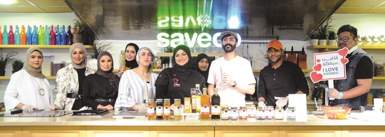 الشيف ميمي مراد تتوسط مشاهير السوشيال ميديا﻿