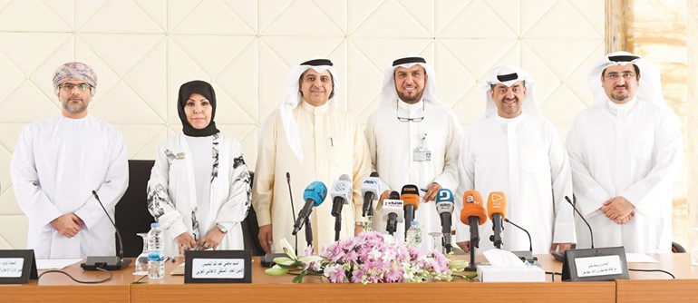لقطة تذكارية بمناسبة انعقاد الملتقى الإعلامي العربي الـ16﻿