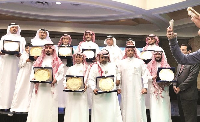 السعوديون يحصدون جوائز اوسكار المركز العربي الإعلامي السياحي﻿