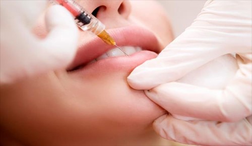 الحكومة البريطانية تكافح عمليات التجميل الفاشلة