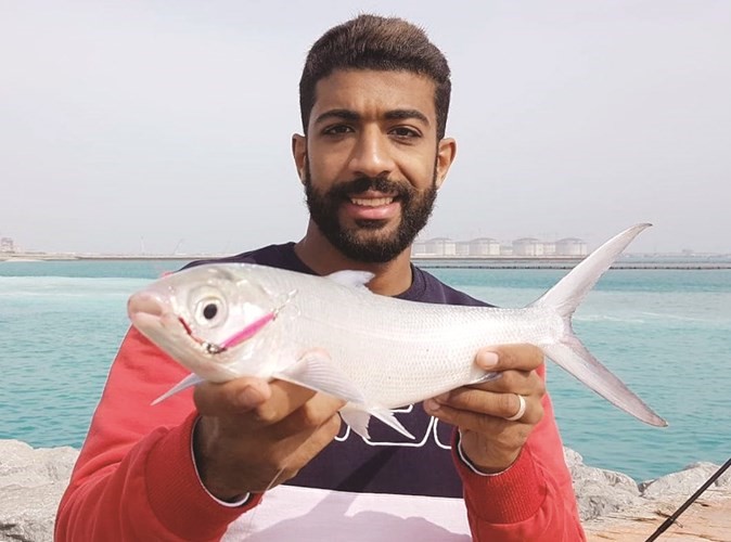 العصفور: السبيطي «الأقرع» يبي هدوء ومايه وييمه فرش