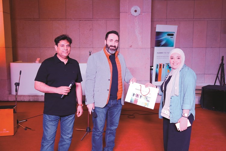 «X - سايت» تكشف النقاب عن سلسلة هواتف «Huawei P30» الجديدة