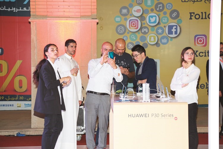 «X - سايت» تكشف النقاب عن سلسلة هواتف «Huawei P30» الجديدة