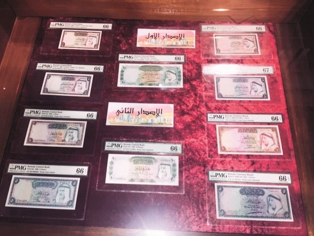 ﻿إصدارات متعددة من العملات الكويتية﻿