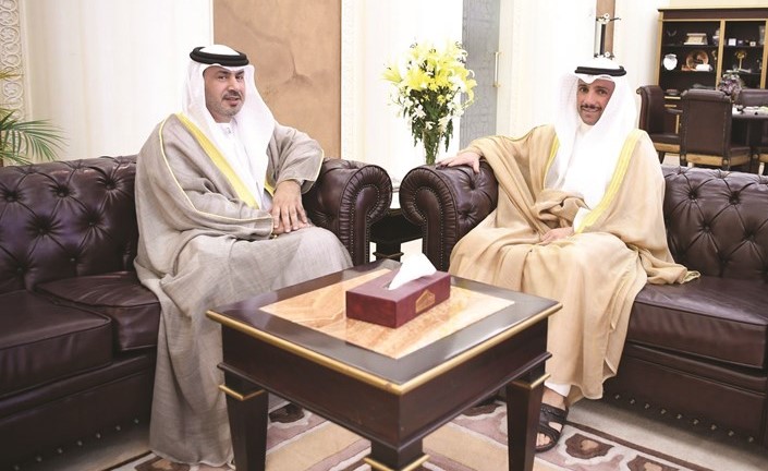 الغانم مع سفير الإمارات صقر ناصر الريسي﻿