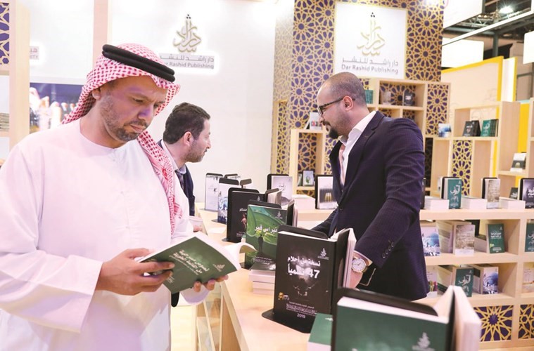 إقبال على إصدارات الدار من المهتمين بالشأن الثقافي﻿