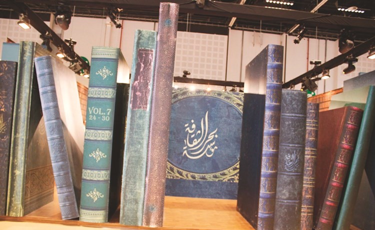 مجسمات ضخمة للكتب في معرض أبوظبي الدولي للكتاب 2019﻿