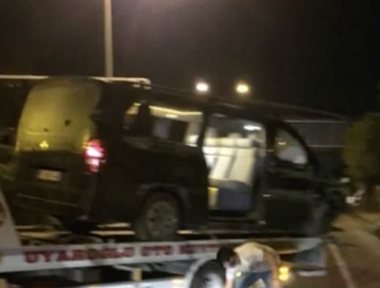 بالصور .. مصرع لاعب تشيكي وإصابة 6 محترفين في حادث سير بتركيا