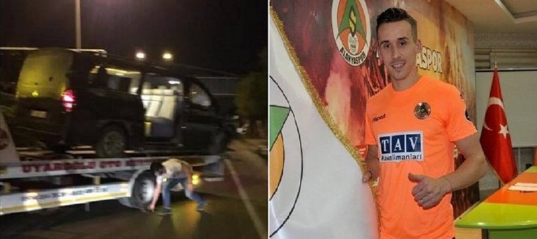 بالصور .. مصرع لاعب تشيكي وإصابة 6 محترفين في حادث سير بتركيا