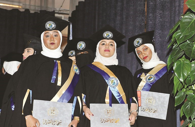 «الإسكان الطلابي» احتفلت بتخريج كوكبة من طلبة المنح الطلابية