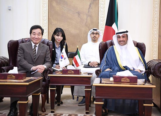 الرئيس مرزوق الغانم خلال اجتماعه مع رئيس الوزراء الكوري