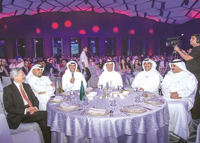 الإدارة التنفيذية في بنك الكويت الوطني في مقدمة الحضور﻿