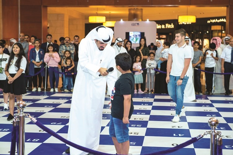 قريش «الوطني» يجمع الموظفين على مائدة واحدة