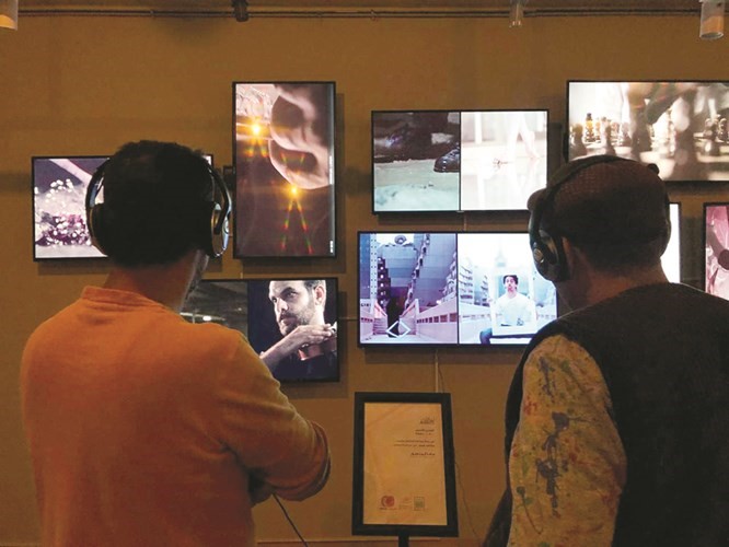 متابعة لأفلام مها المنصور خلال المعرض﻿