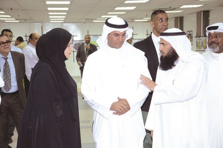 «المعرفة النموذجية» نظمت معرضاً فنياً للأطفال اللاجئين