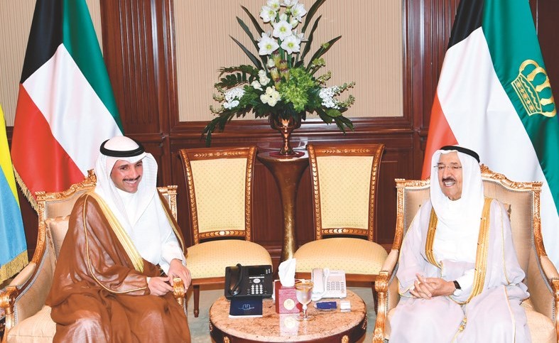 صاحب السمو الأمير الشيخ صباح الأحمد مستقبلا رئيس مجلس الأمة مرزوق الغانم	﻿