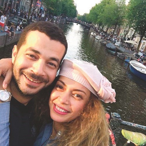داليا مصطفى وشريف سلامة .. الحب في سنوات الدراسة.. والرومانسية مستمرة