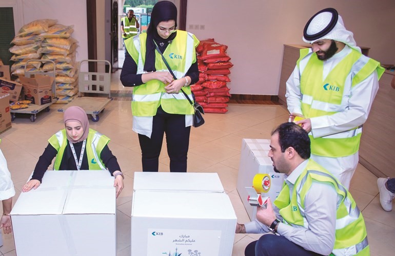جانب من إعداد السلال الرمضانية﻿