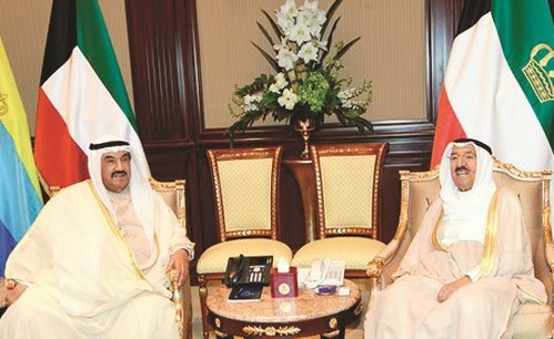 صاحب السمو الأمير الشيخ صباح الأحمد مستقبلا سمو الشيخ ناصر المحمد ﻿
