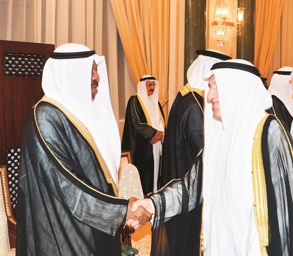 37 محمد أبو الحسن مباركا للشيخ علي العبدالله﻿