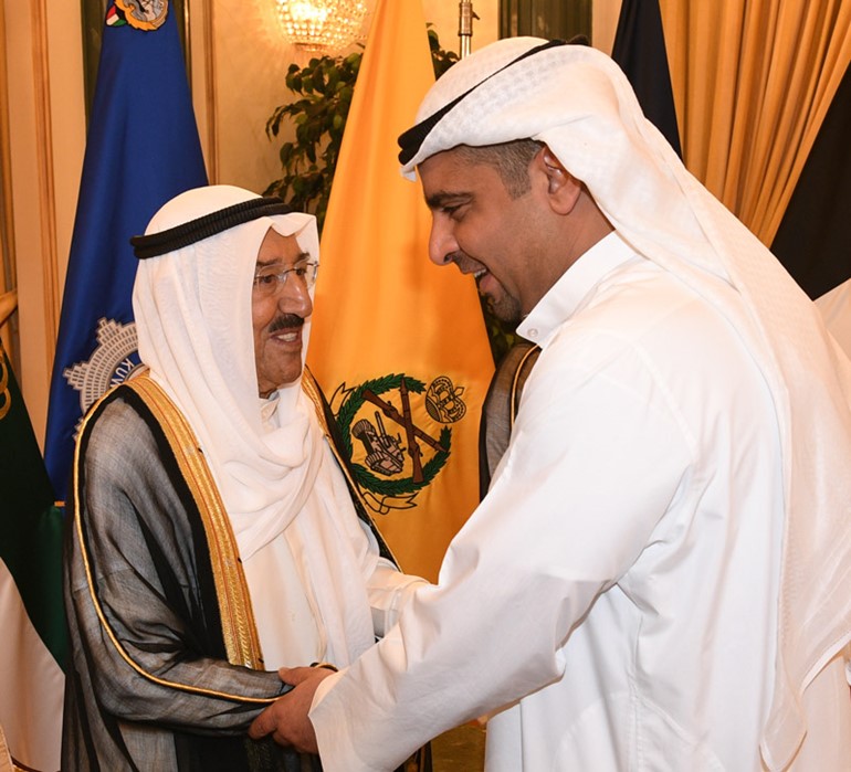 سمو أمير البلاد وسمو ولي العهد وآل صباح يستقبلون المهنئين بشهر رمضان المبارك