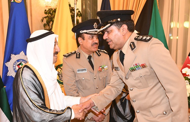 سمو أمير البلاد وسمو ولي العهد وآل صباح يستقبلون المهنئين بشهر رمضان المبارك
