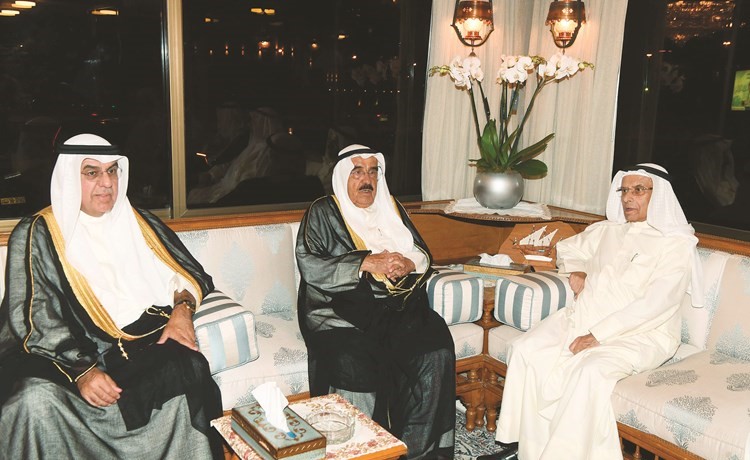 الشيخ فيصل السعود مهنئا عبدالرحمن الغنيم	(محمد هاشم)﻿