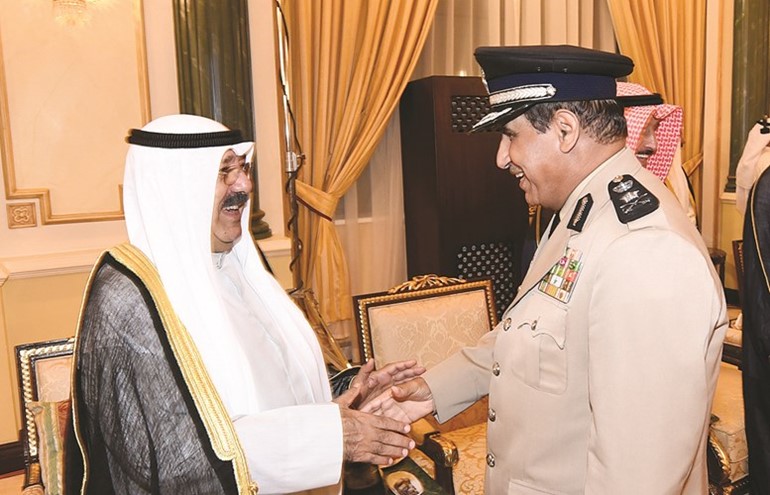 الشيخ ناصر صباح الأحمد يتلقى تهنئة الفريق عصام النهام﻿