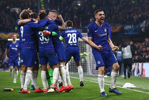 تشيلسي يفوز على أينتراخت بركلات الترجيح ويبلغ نهائي الدوري الأوروبي