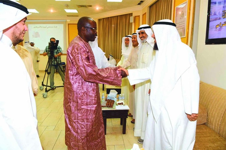  السفير عبدالأحد إمباكي مهنئا 