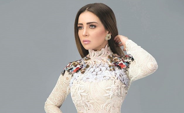 مي عز الدين: تعمدت الظهور بهذا الشكل!
