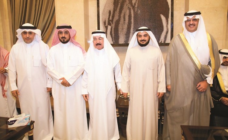 د. محمد الحويلة والسفير السعودي الأمير سلطان بن سعد يباركان﻿