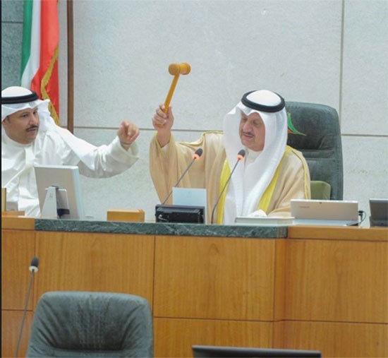 عيسى الكندري