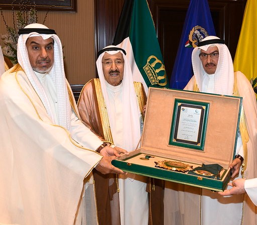 صاحب السمو يشيد بالدور الرائد لبيت الزكاة في العمل الخيري والإنساني