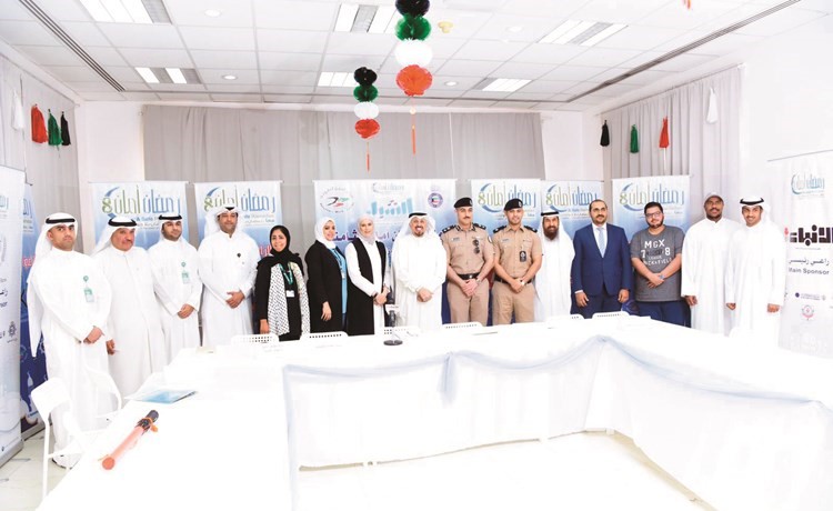 لقطة تذكارية للمشاركين بالمؤتمر﻿
