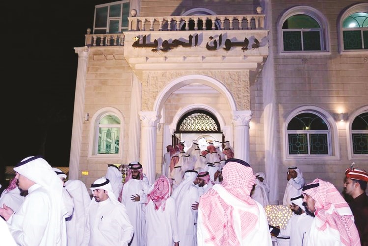 ديوان الحويلة كما بدا مساء أمس ألأول﻿