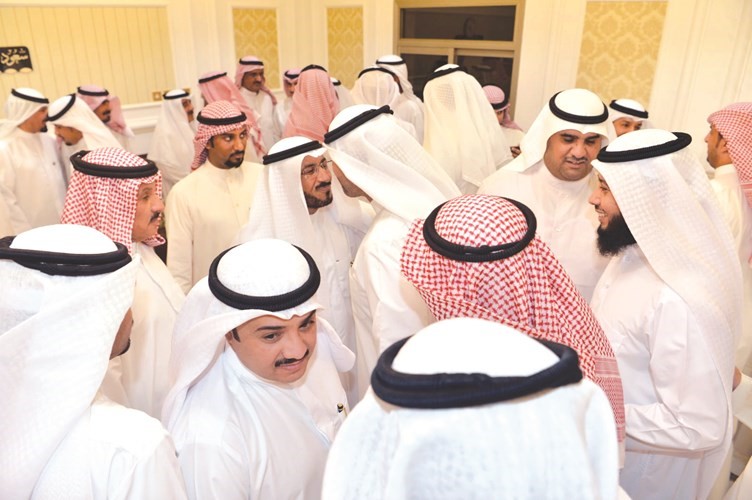 سعود الشويعر يتقبل التهاني﻿